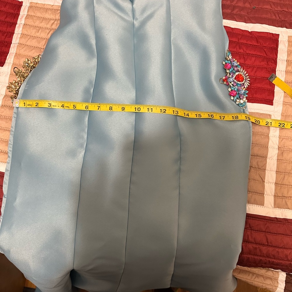 Dress - Picture 6 of 7